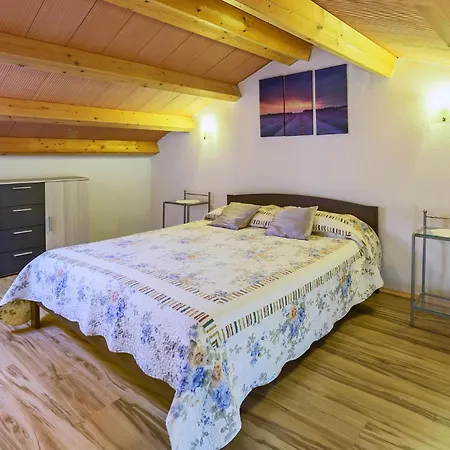 Four-bedroom With Sea View 08 Labin (Istria)