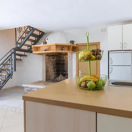 Сasa de vacaciones Four-bedroom With Sea View 08 Labin (Istria)