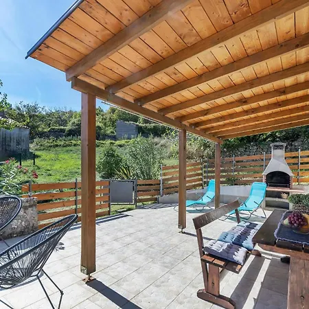 Four-bedroom With Sea View 08 *