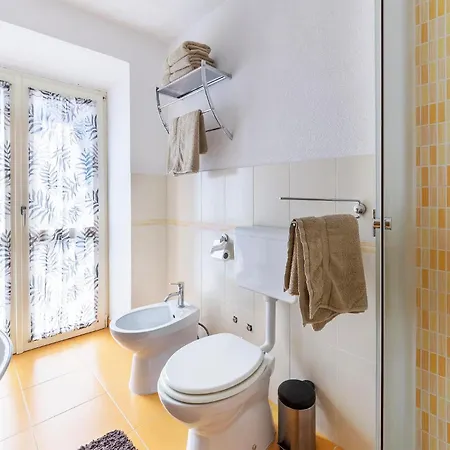 Four-bedroom With Sea View 08 Сasa de vacaciones *