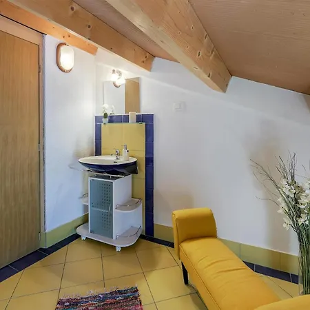 Four-bedroom With Sea View 08